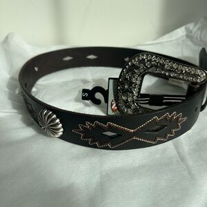Nocona Women’s  Black Leather Belt with Silver Tone Conchos Removable Buckle NWT